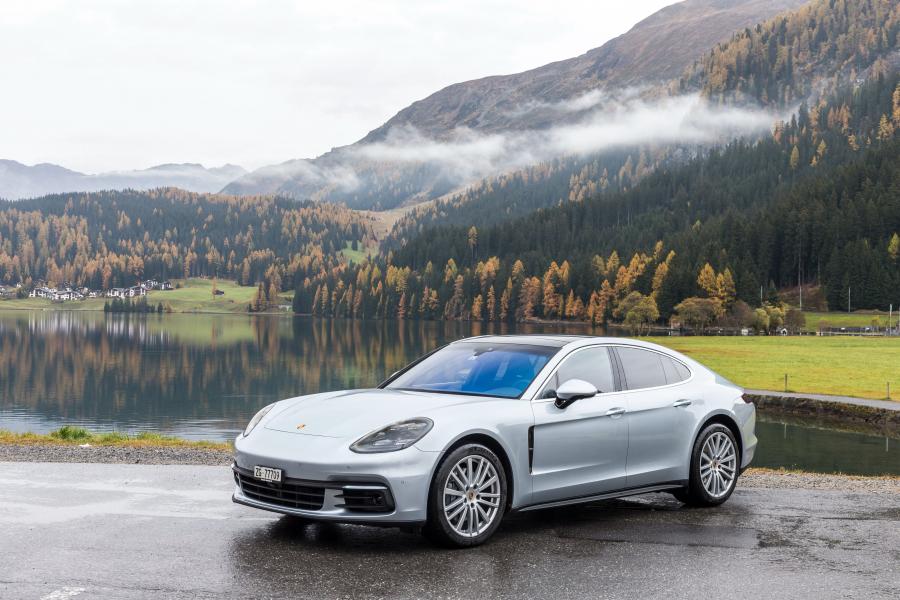  Porsche Panamera 4S 2016 года  (фото 22 из 65)